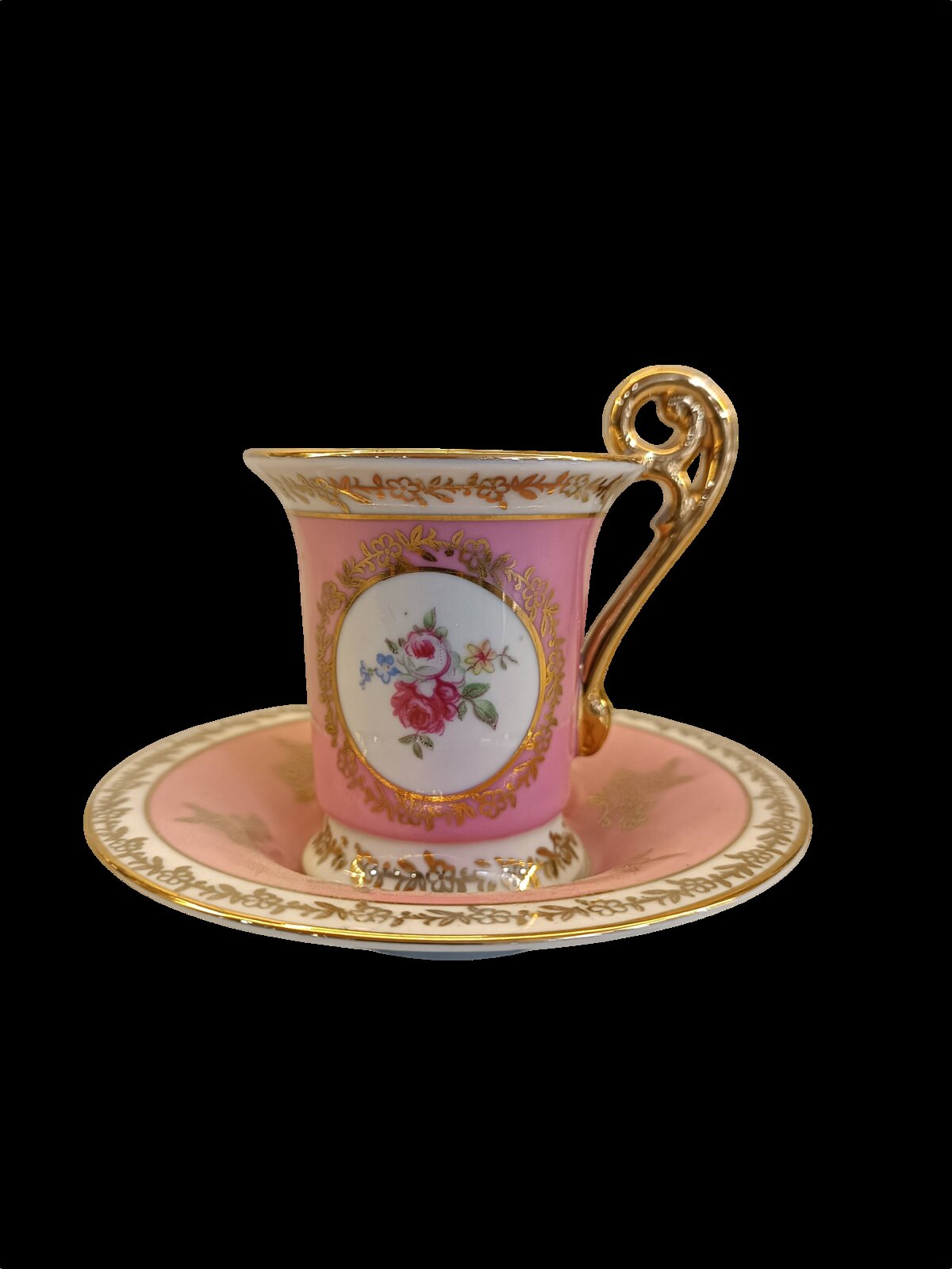 Antika Porselenize Pembe Çay Fincanı Tabağı Altın Işlemeli